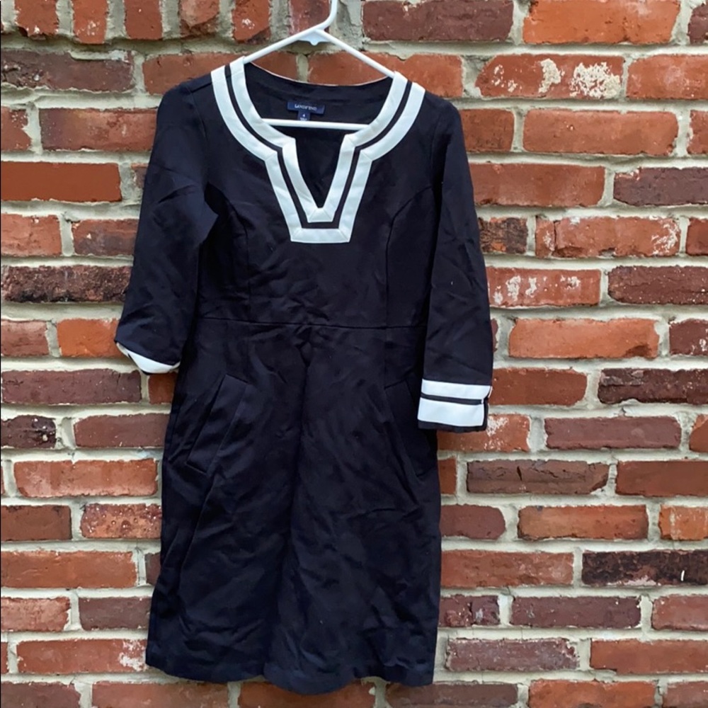 Women’s dress